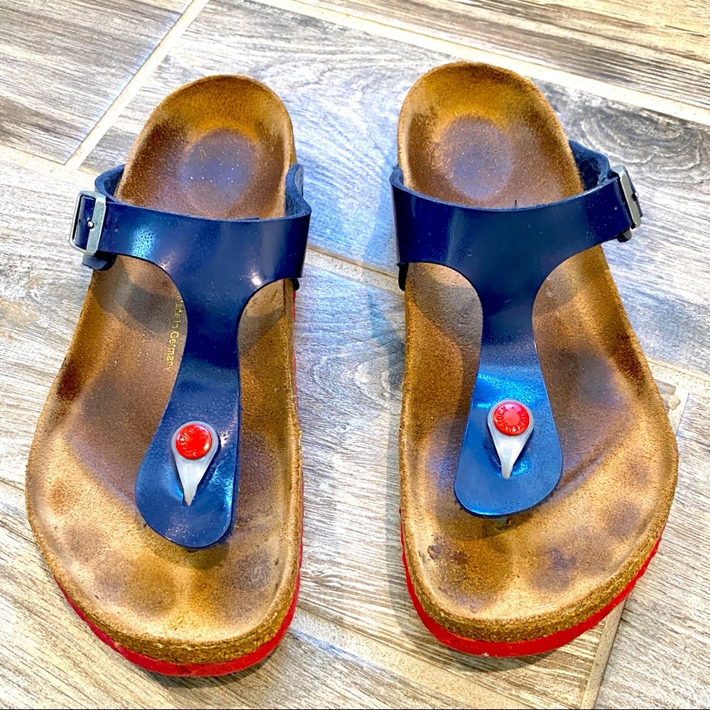 Birkenstock GIZEH thong patent blue rare red